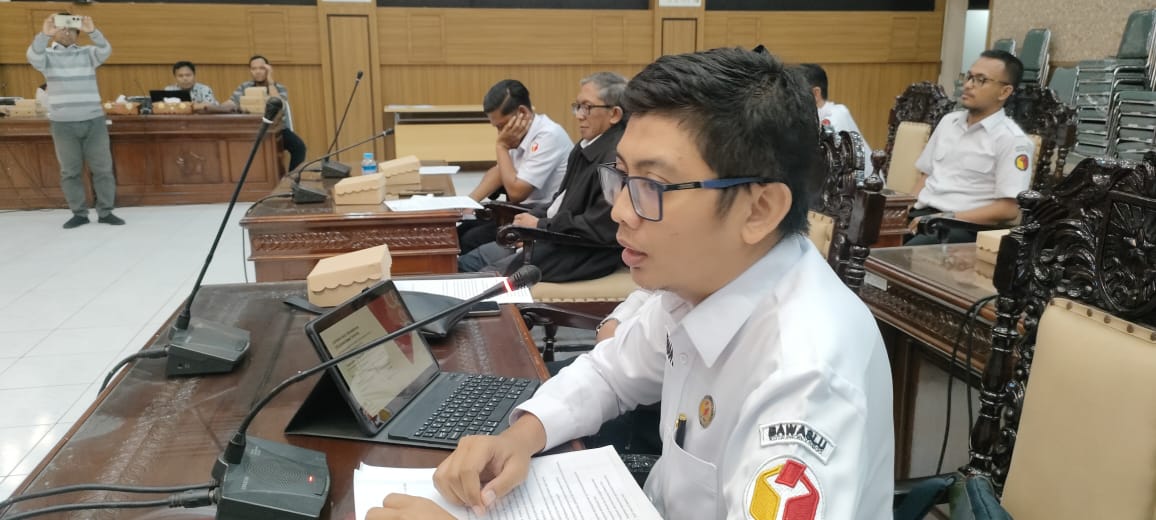 Johan Jabarkan Sejumlah Program Prioritas di Masa Non Tahapan Bawaslu Kota Probolinggo pada Rapat Dengar Pendapat (RDP) di Kantor DPRD Kota Probolinggo pada Rabu, (9/7/2025)