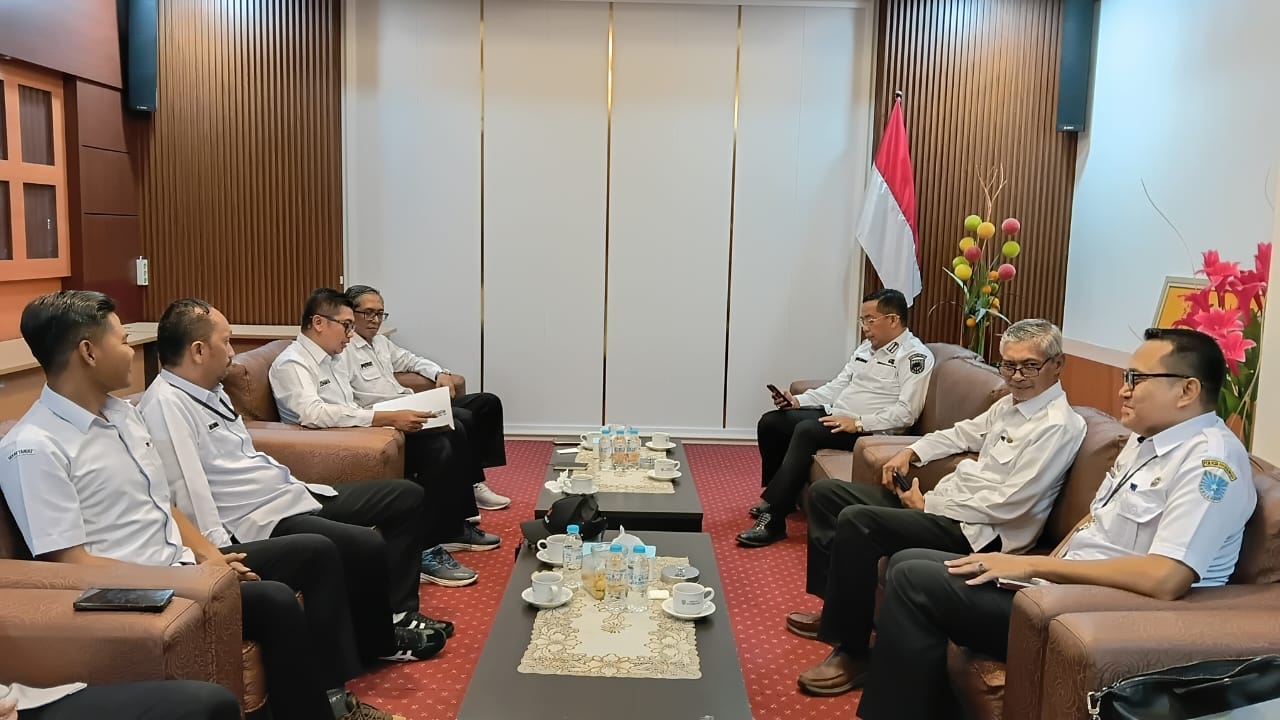 Bawaslu Kota Probolinggo Audiensi dengan Walikota Probolinggo pada Rabu, (7/1) di Kantor Walikota Probolinggo