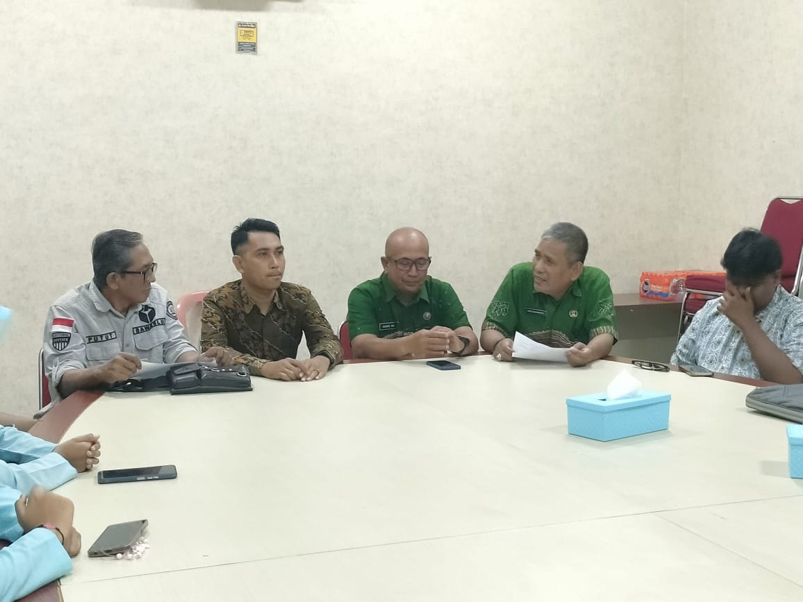 Duduk Bersama antar Bawaslu-KPU-Bakesbangpol Kota Probolinggo dalam penyusunan visi,misi dan program kerja Kader Demokrasi pada Kamis(12/2) di Kantor Bakesbangpol Kota Probolinggo