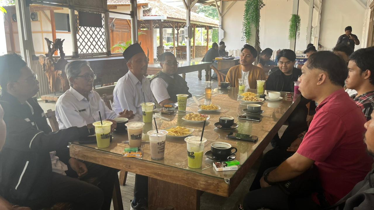 Anggota Bawaslu Kota Probolinggo hadiri rencana pembentukan Komunitas Rumah Pancasila Probolinggo, Rabu (18/2/2026) di Cafe Boston Kota Probolinggo