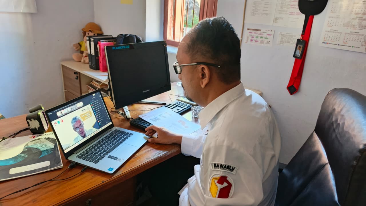 Ade Nurwahyudi saat menjadi Narasumber pada Forum Democraft, Rabu (22/7/2026)