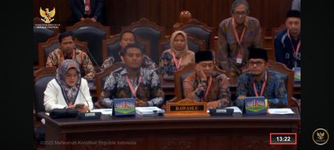 Komisioner Bawaslu Kota Probolinggo hadiri sidang 1 