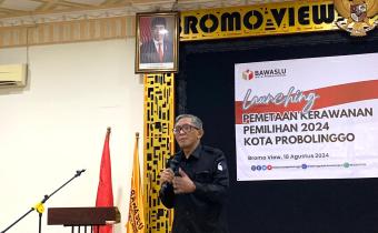 Putut Saat Memberikan Paparan Pemetaan Kerawanan Pilkada 2024