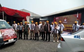 Ketua Bawaslu Kota Probolinggo Johan Dwi Angga turut hadir dalam Apel Kesiapan Distribusi Logistik pada Sabtu (23/11)