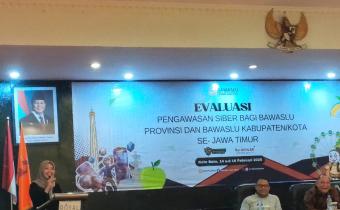 Dwi Endah Prasetyowati saat beri sambutan dalam acara Evaluasi Siber se-Jatim di Kota Batu pada 14-16 Februari 2025