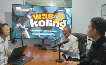 Hadir Putut Gunawarman Fitrianta Anggota Bawaslu Kota Probolinggo (baju putih) dan Mat Rosit Anggota KPU Kota Probolinggo (baju hitam) sebagai Narasumber dalam Ngabuburit Pengawasan pada Rabu, (19/3/2025) 