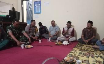 Putut Gunawarman Fitrianta berikan sosialisasi Pengawasan PDPB saat berada di warga Jrebeng Kidul, Jumat (13/2/2026)