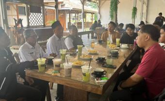 Anggota Bawaslu Kota Probolinggo hadiri rencana pembentukan Komunitas Rumah Pancasila Probolinggo, Rabu (18/2/2026) di Cafe Boston Kota Probolinggo