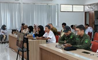 Johan bersama Ade Hadiri Rakor PDPP Semester 1, pada Kamis (18/6) di Aula KPU Kota Probolinggo